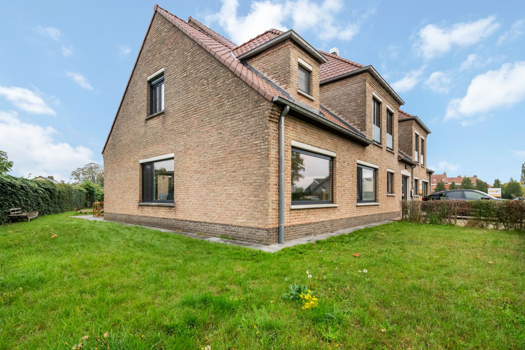 Lichtrijk duplexappartement met tuin en carport in Sijsele foto 19