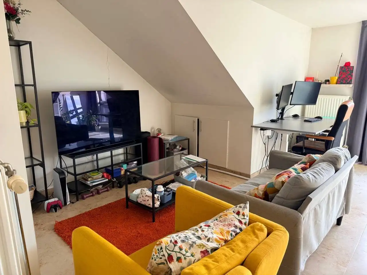Tof dakappartement met 2 kamers op topligging! foto 2