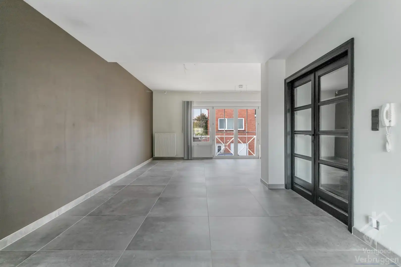 Instapklare moderne woning met 3 slaapkamers, bureau en dubbele garage foto 5