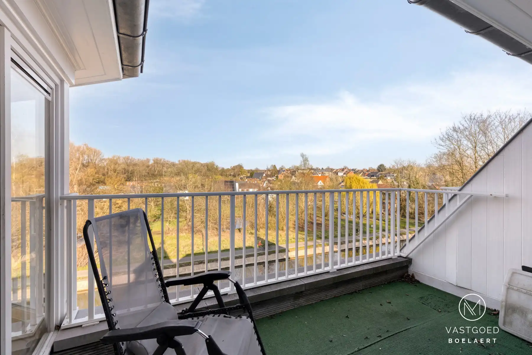 Uniek duplex appartement op idyllische ligging aan de Dender foto 3