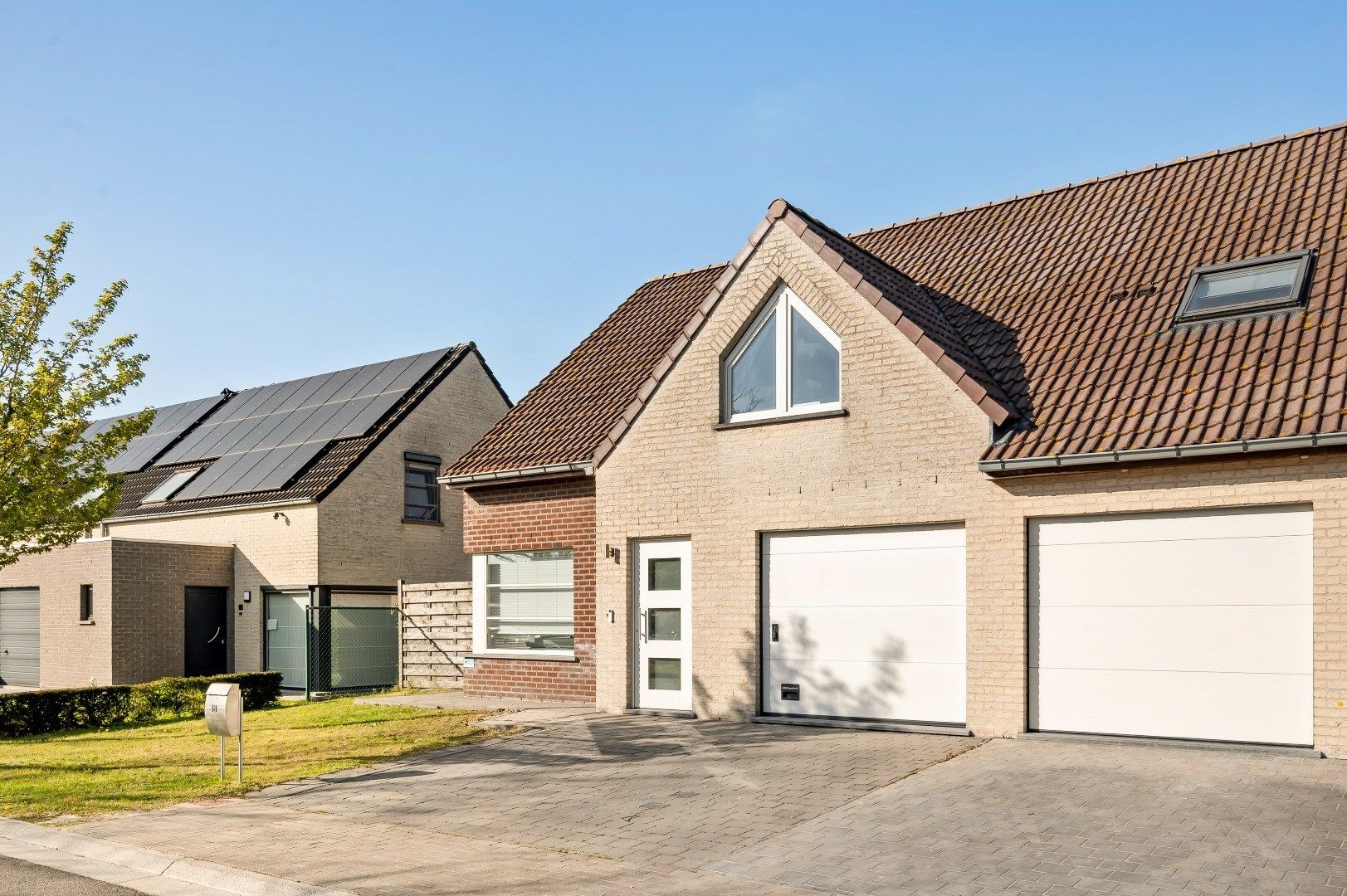 Centraal gelegen woning met 3 slaapkamers, garage en tuin. foto 28