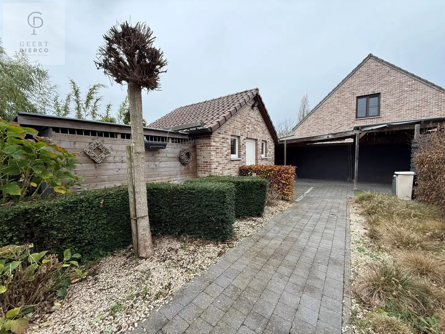 Knappe woning met ruimte foto 47