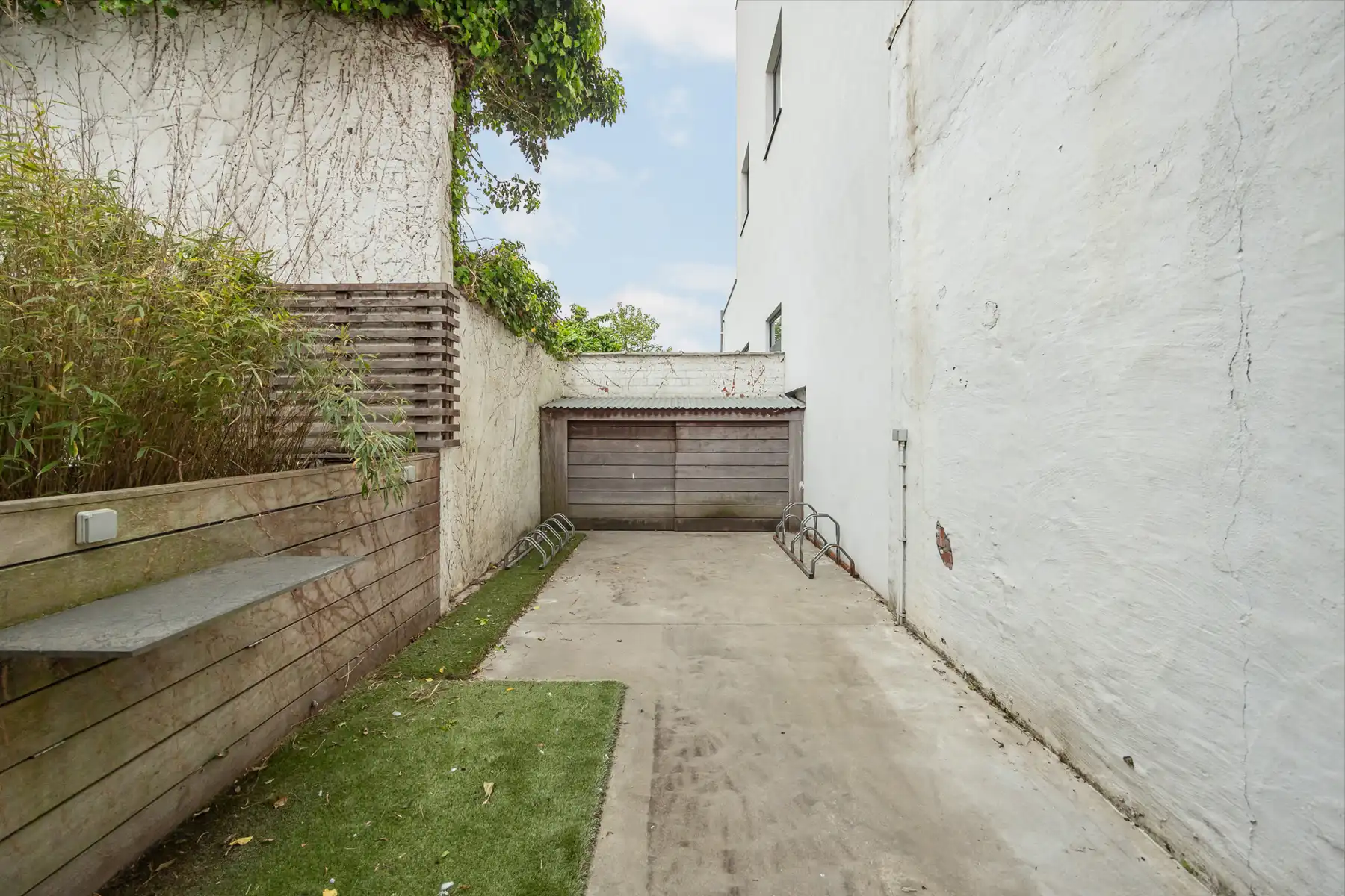 Instapklaar kantoorgebouw te koop in Merksem foto 10