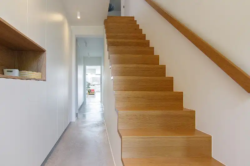 Zeer recent, doordacht en ingrijpend gerenoveerde gezinswoning gelegen op een zeer gewilde locatie! foto 18