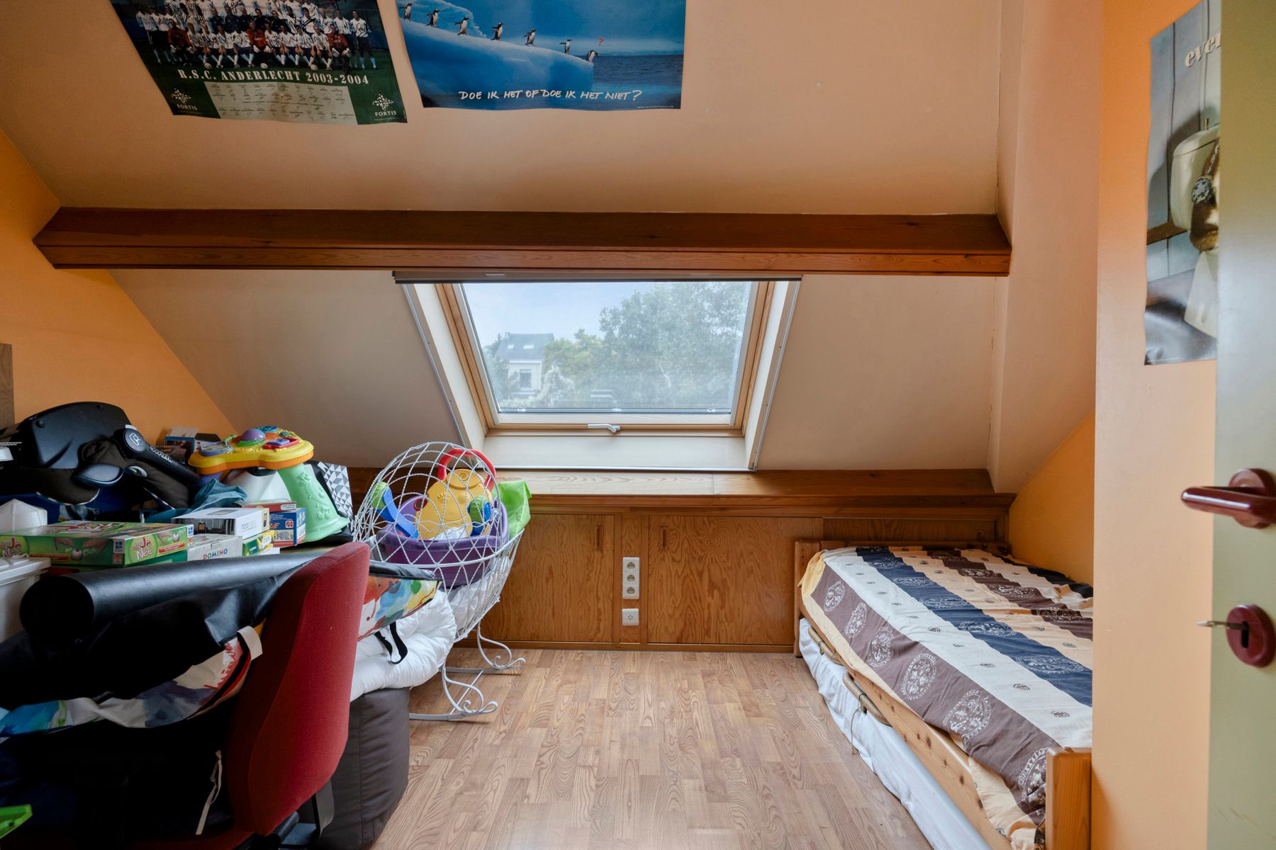 Karaktervolle en instapklare woning in het hart van Dilbeek foto 18