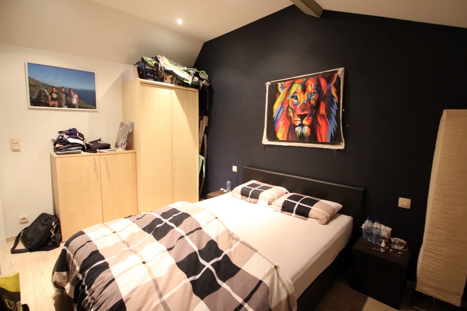 OPBRENGSTEIGENDOM BESTAANDE UIT HANDELSGELIJKVLOERS EN 2 APPARTEMENTEN foto 13