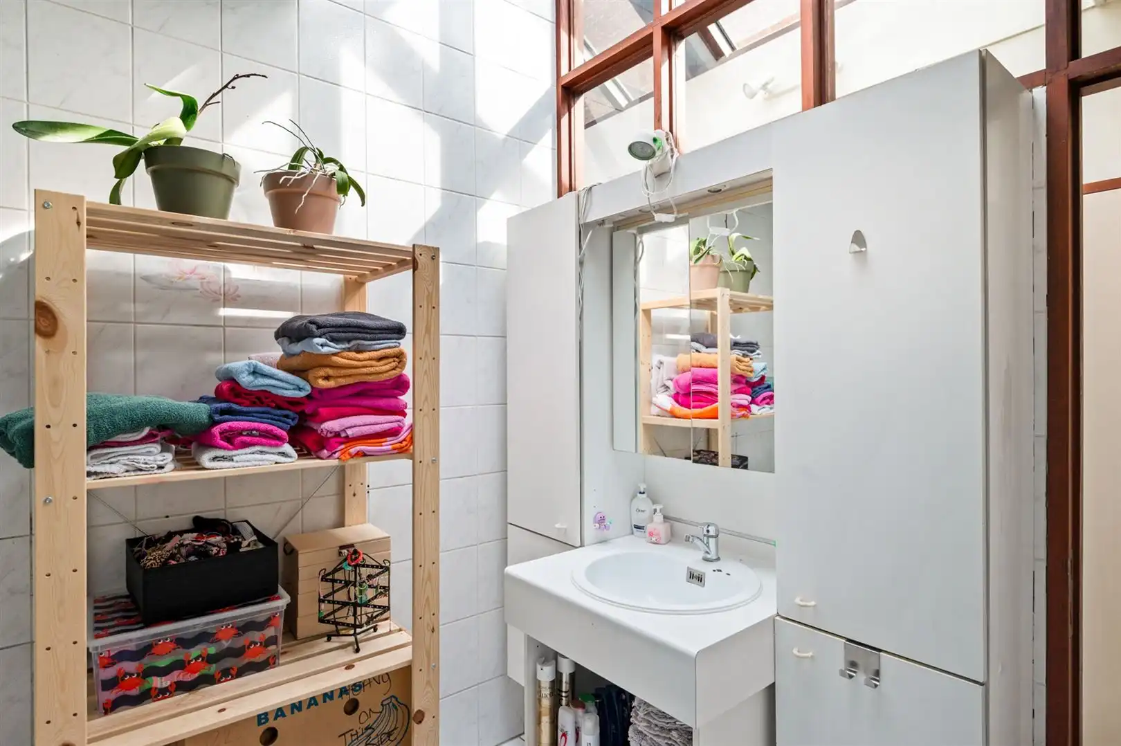 Te renoveren halfopen woning met grote tuin foto 11