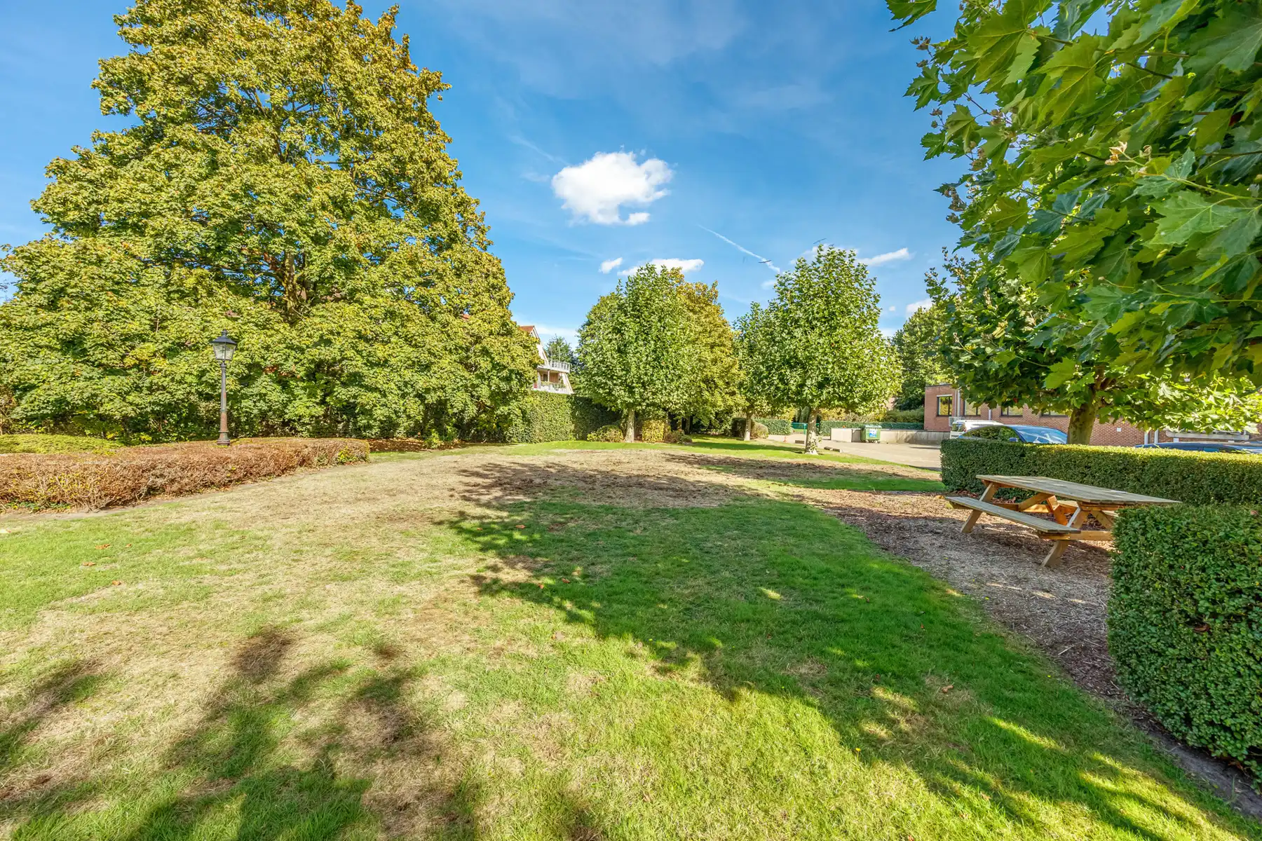 Ruim handelspand/investeringspand (ca194m²) met 3 autostaanplaatsen, gelegen langs de ring van Turnhout. foto 14