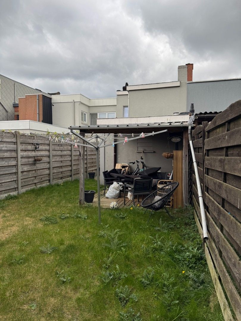 Charmante gerenoveerde gezinswoning met 3 slpk en tuin in Eeklo foto 10