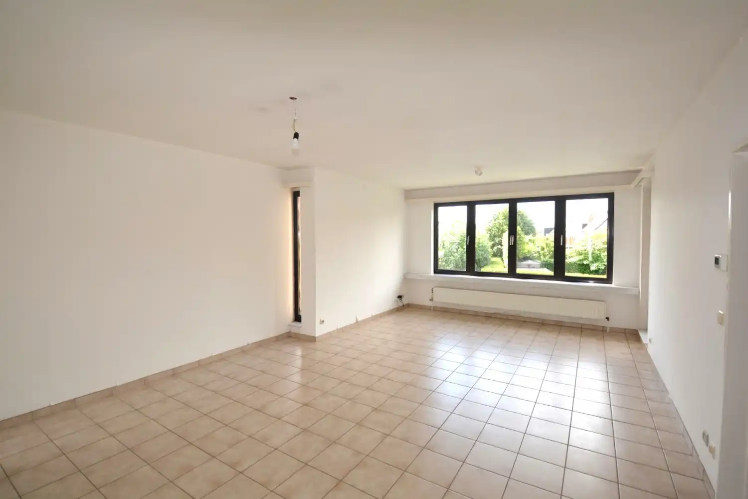 RUIM APP. MET 2 SLK, 2 TERRASSEN EN GARAGEBOX! foto 3