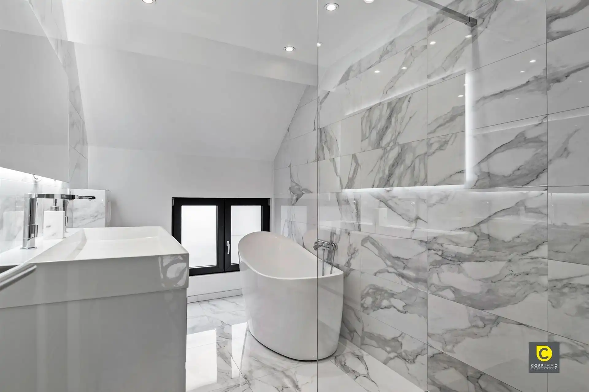 Instapklare woning met 2 à 3 slpks en stadstuin! foto 9