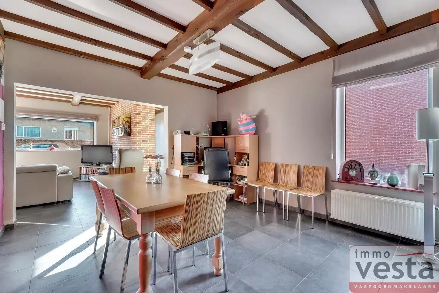 Ruime, instapklare woning op goede locatie foto 8