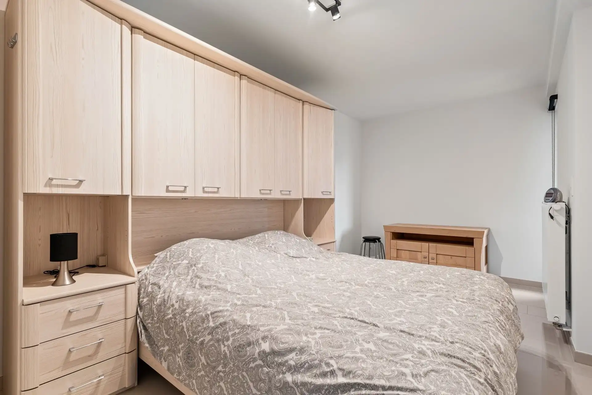 Zeer ruim 3-slaapkamerappartment nabij het strand te Mariakerke foto 17