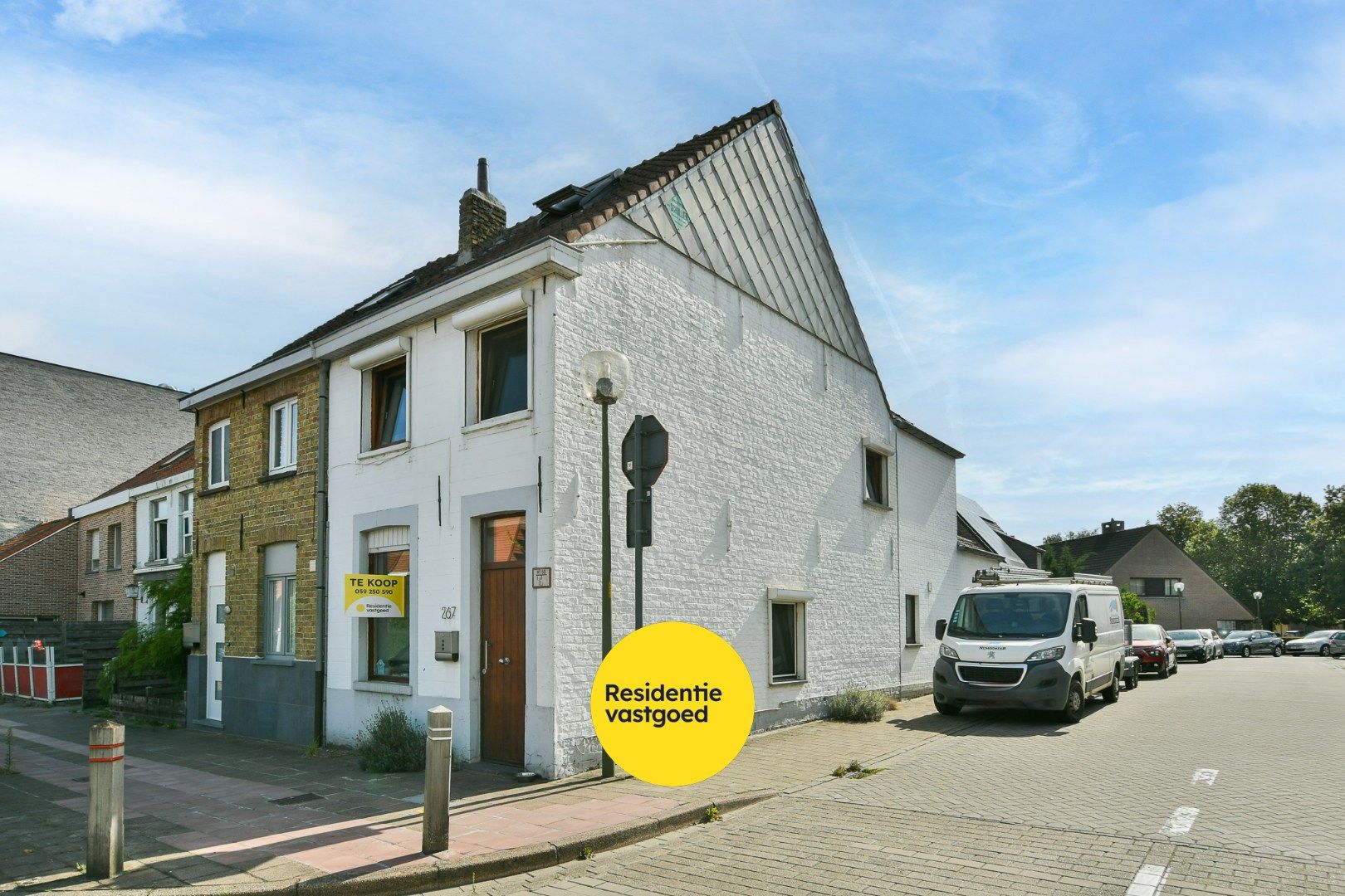 Hoofdfoto van de publicatie: Gezellige hoekwoning met stadstuin op topligging te Sint-Andries