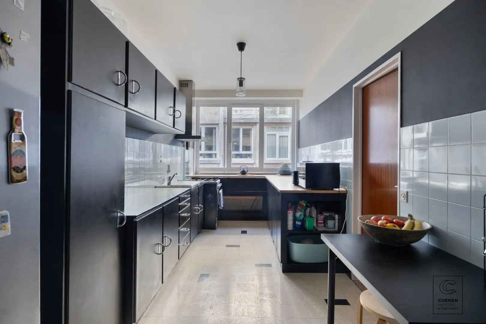 Ruim en verzorgd appartement van 121 m² op een centrale ligging te Antwerpen! foto 5