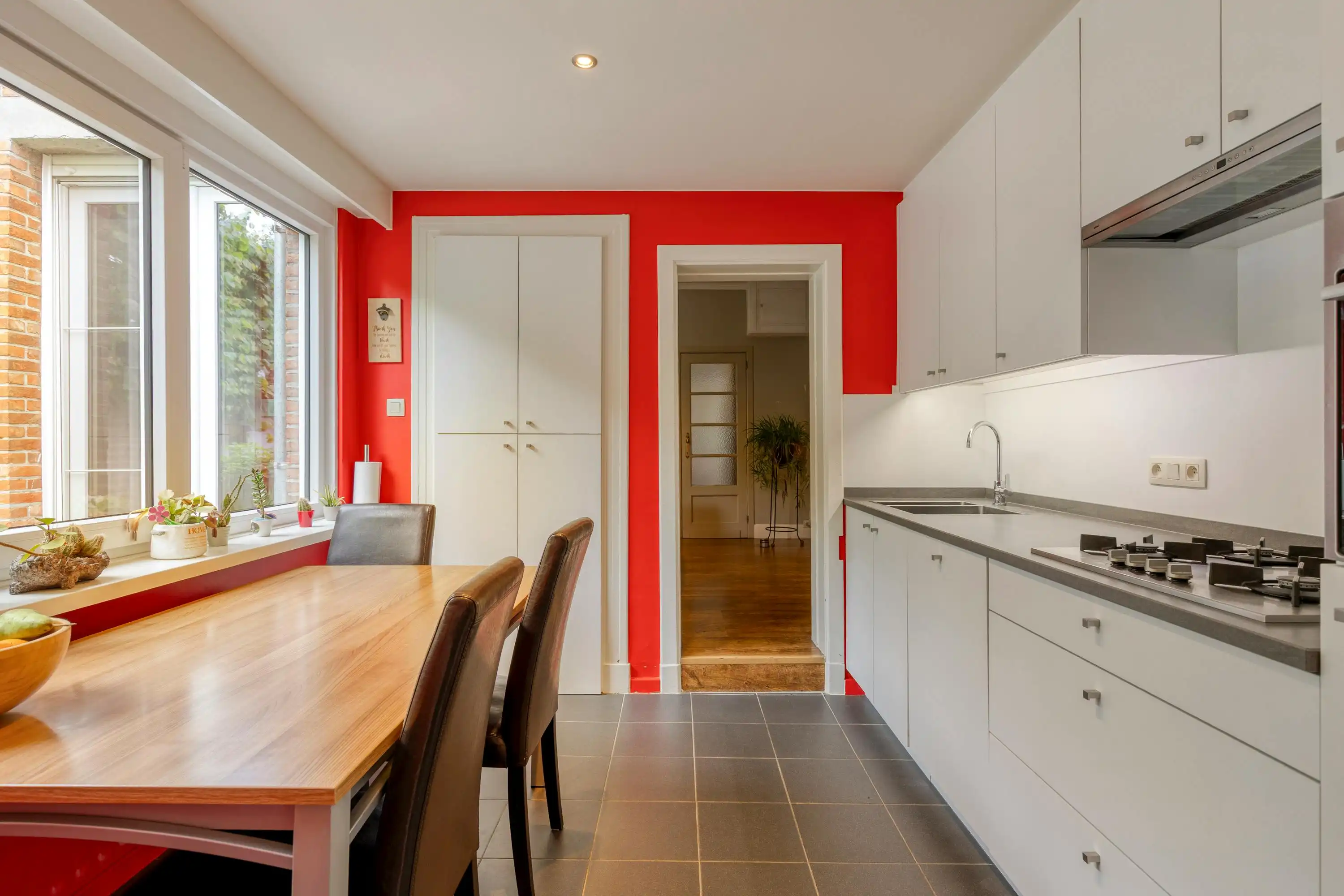 Karaktervol huis met tuin te koop nabij centrum Wuustwezel! foto 11