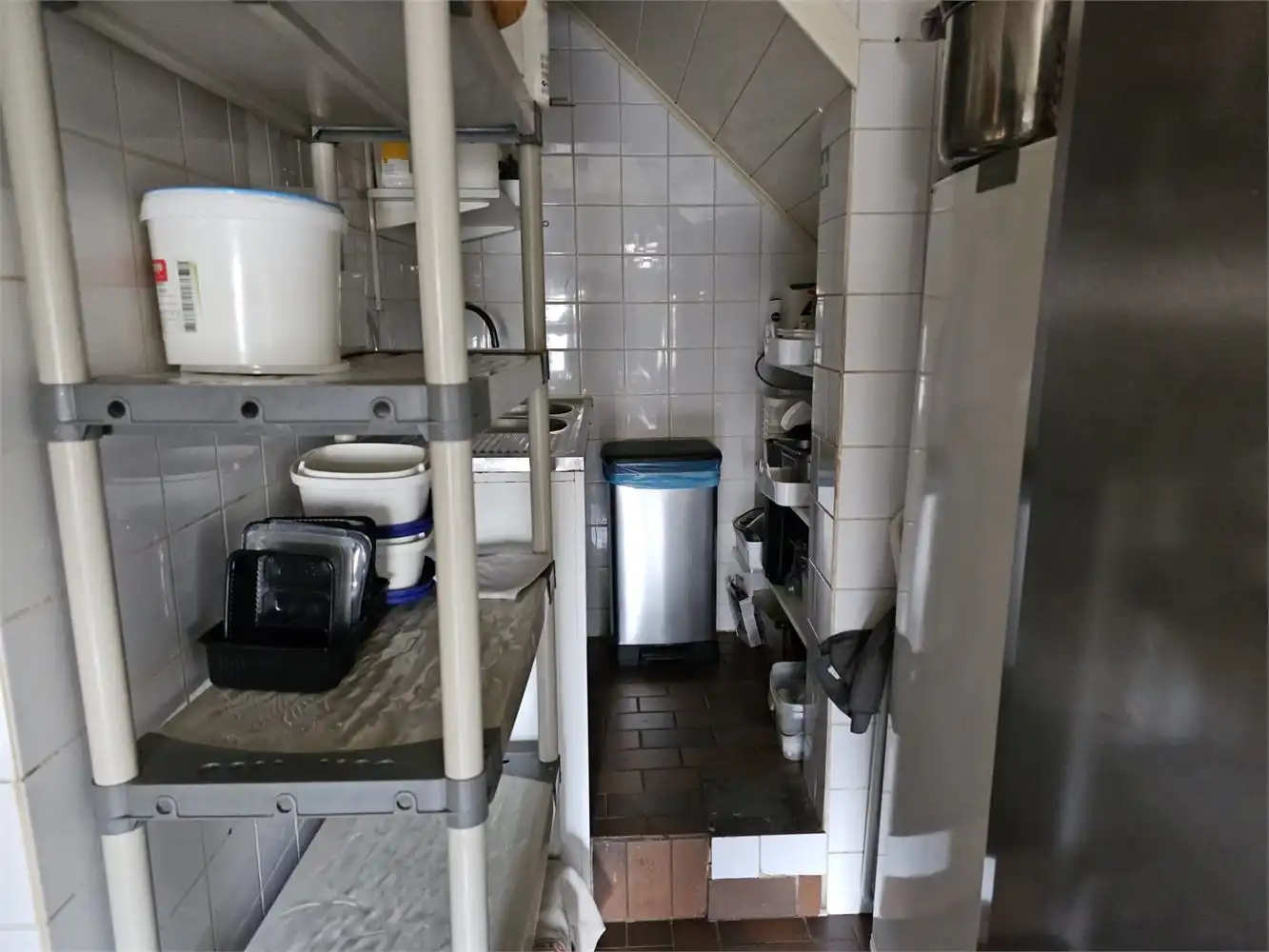 Handelsgelijkvloers aan de voet van de Muur foto 12