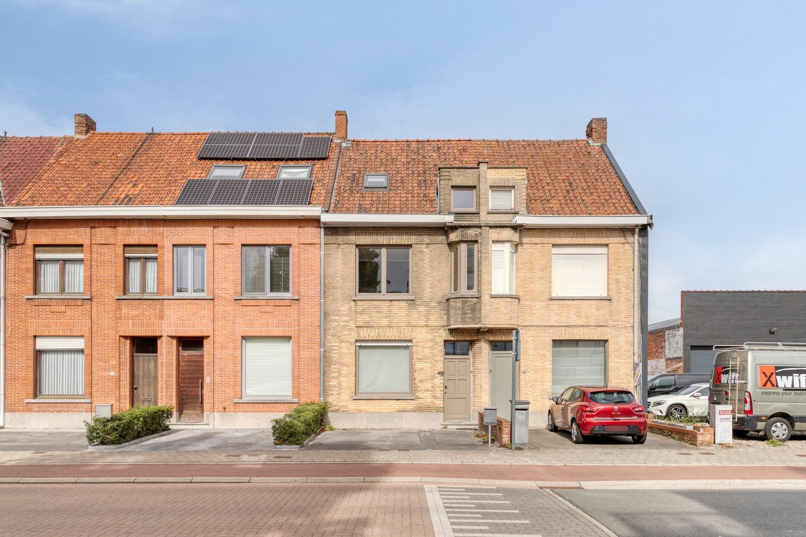 Charmante instapklare woning in hartje Waregem foto 19