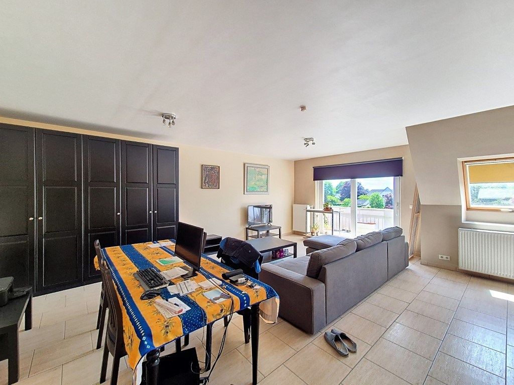 Dakappartement met 2 slpks en garage foto 2