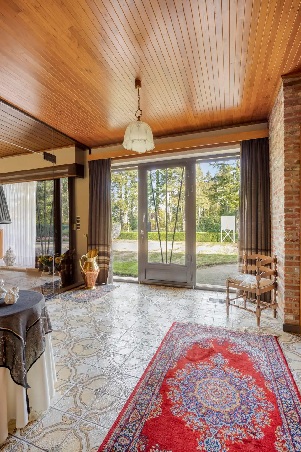 Prima onderhouden laagbouwwoning op uitzonderlijk perceel foto 4