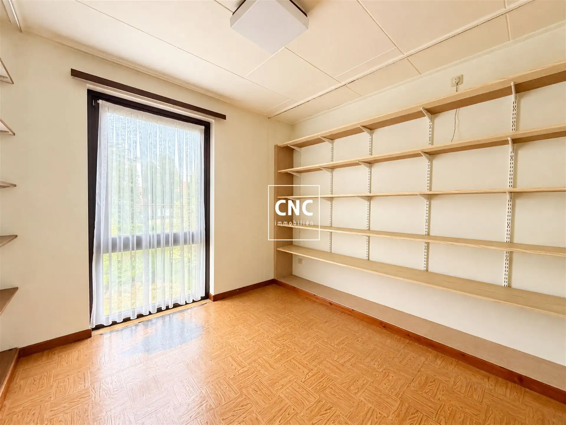 Ruime rijwoning met 5 slaapkamers en zuidgerichte tuin foto 14