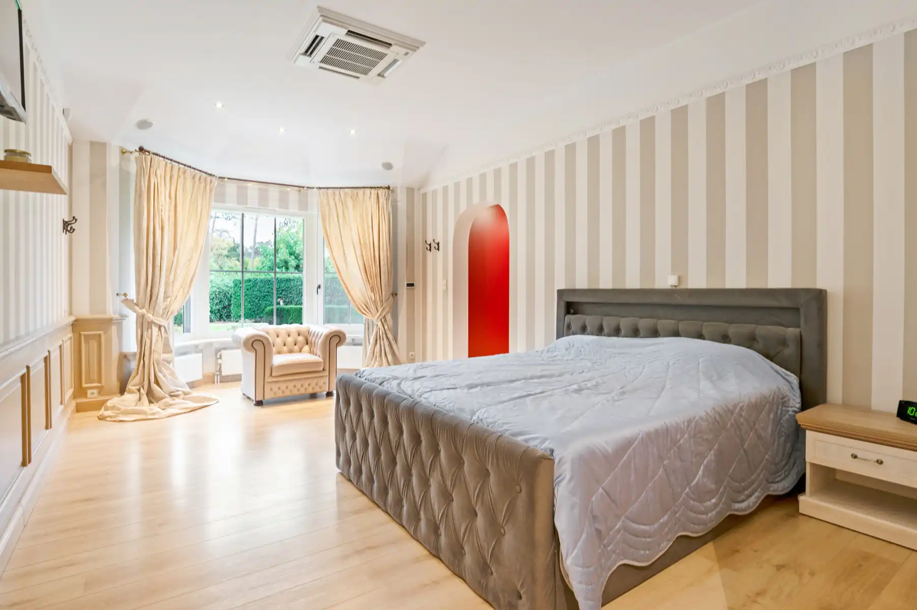 Villa met 5slk en binnenzwembad op 2090m²  foto 15