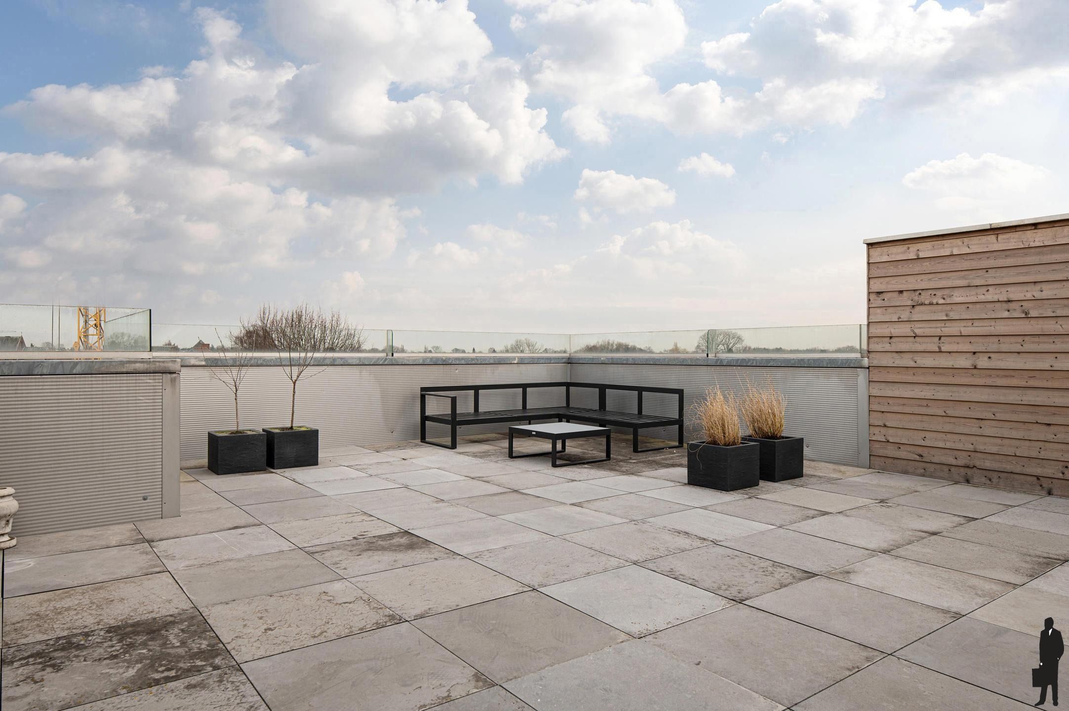 Nieuwbouw gerenoveerd twee-kamer appartement van 69 m² foto 11