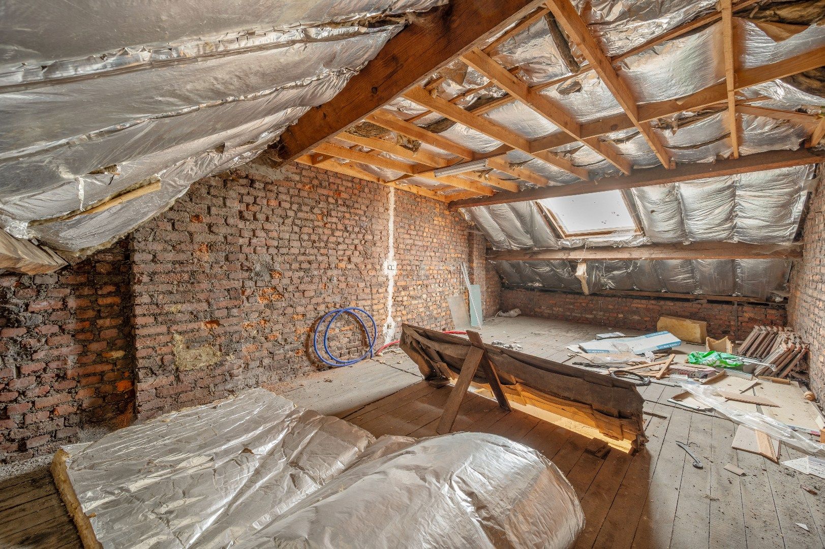 Te renoveren rijwoning te Tienen op wandelafstand van station foto 10