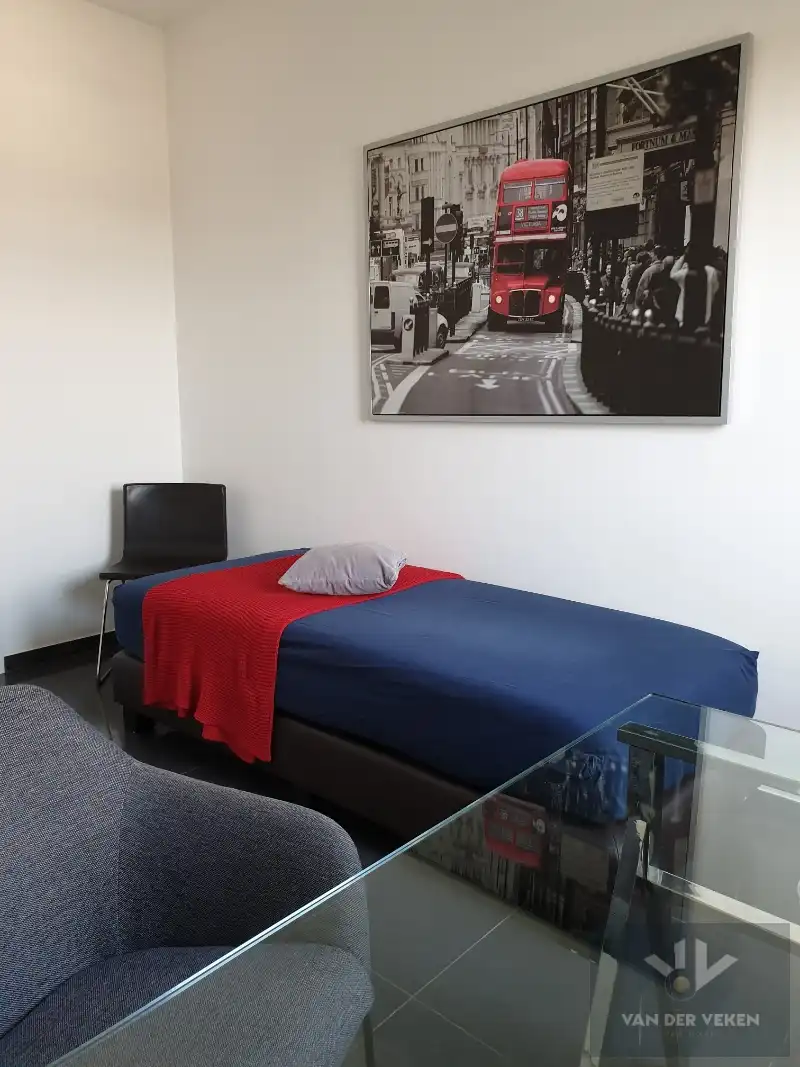 Instapklaar gemeubeld 2-slaapkamer appartement foto 9