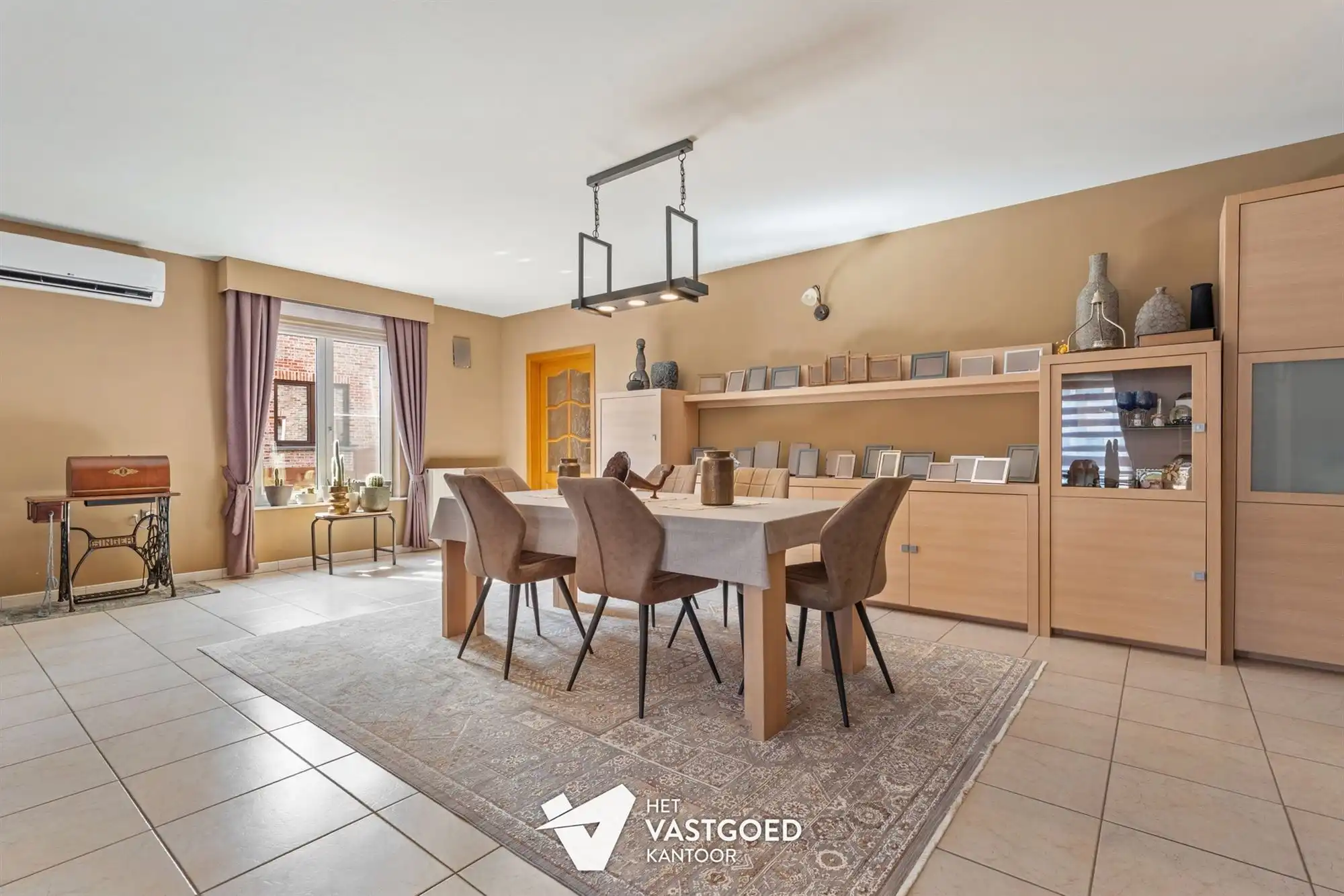 ZEER RUIME WONING MET 5 SLAAPKAMERS UITERST RUSTIG GELEGEN OP EEN PERCEEL VAN 1415 M² TE BERINGEN foto 7