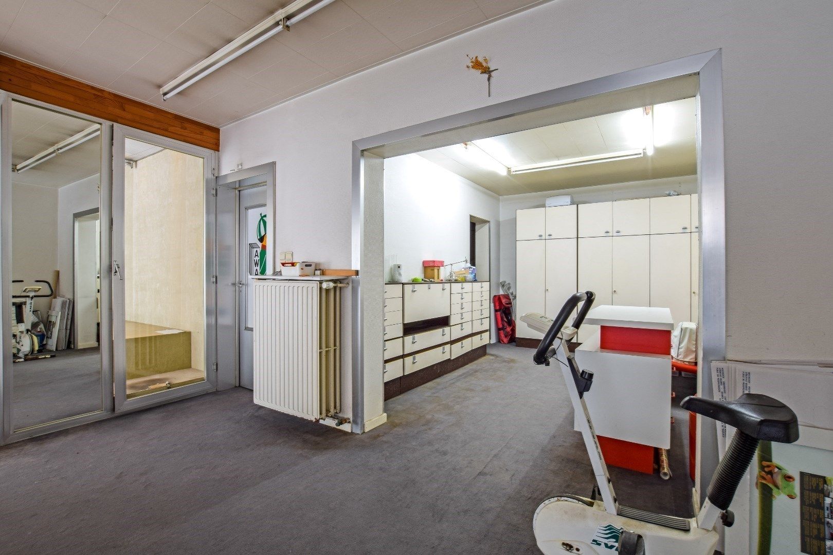 Woning met polyvalente ruimte in centrum Koekelare! foto 9