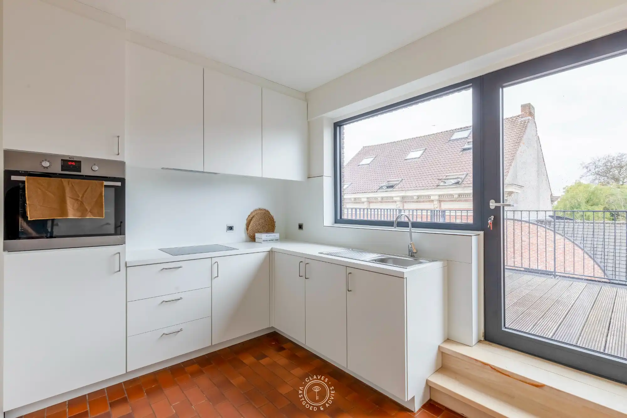Dakappartement met ruim zuidgericht terras in centrum Sint-Niklaas foto 8