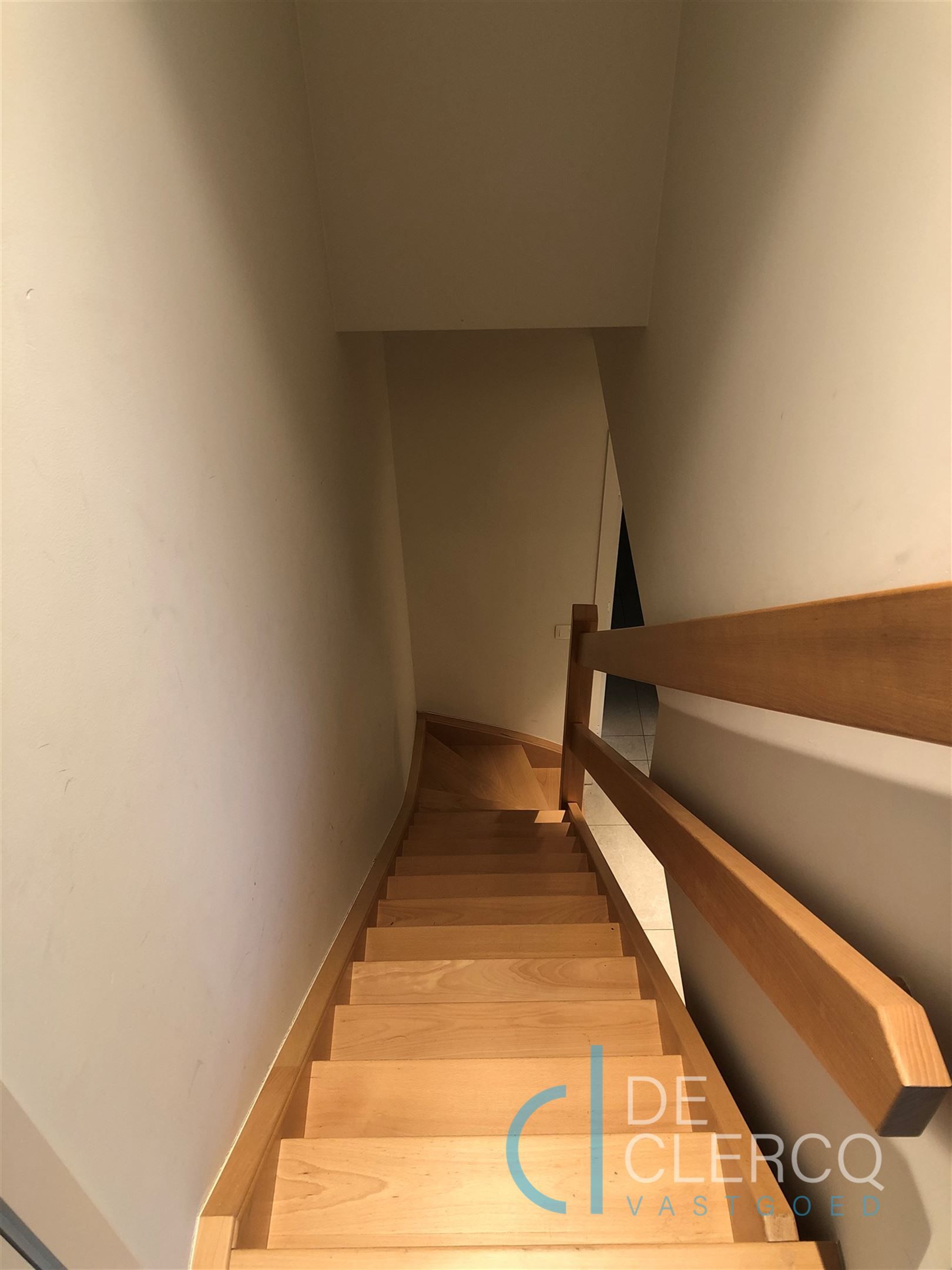 Prachtig instapklaar en luxueus afgewerkt duplex-appartement in het centrum van Lochristi! foto 9