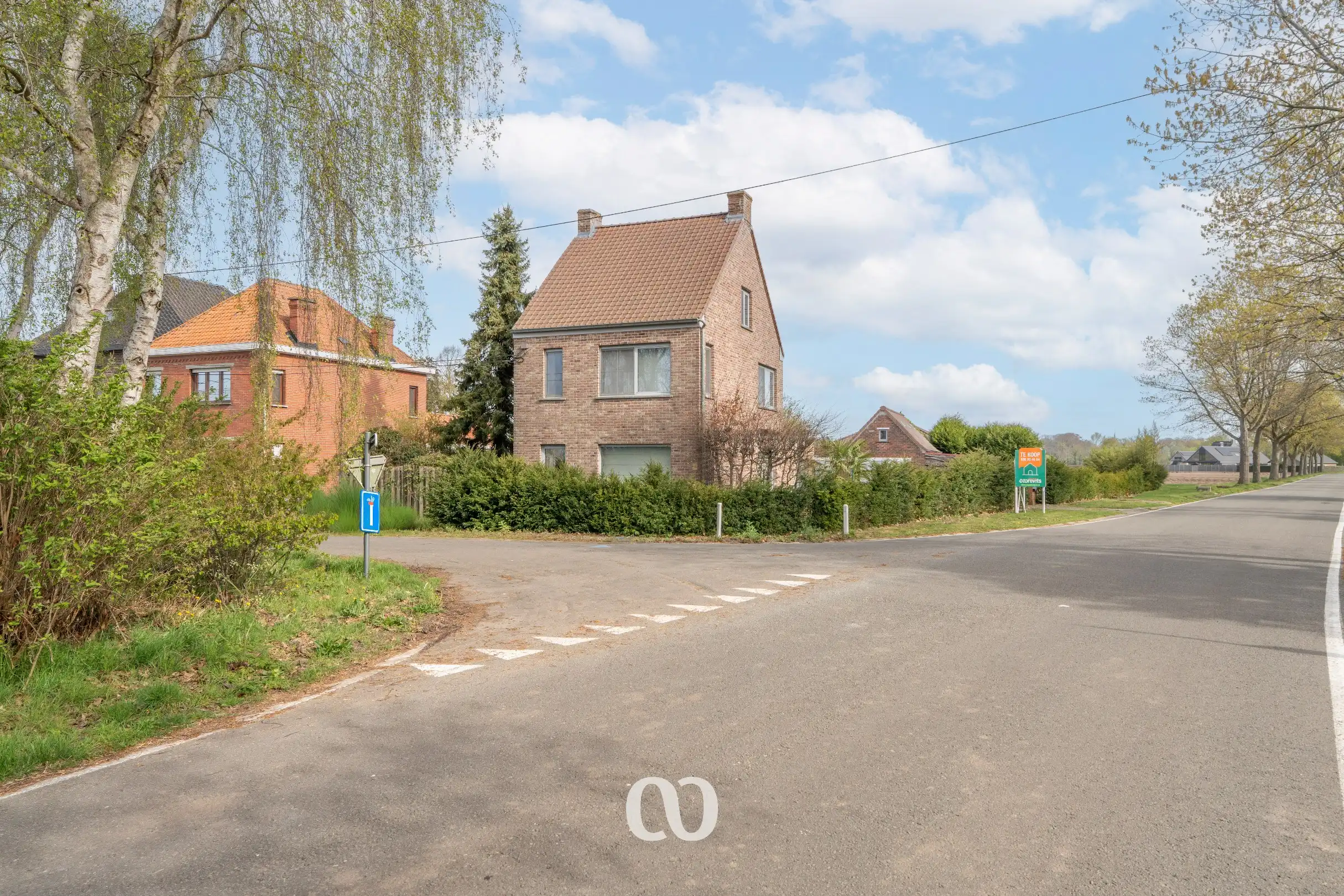 Hoofdfoto van de publicatie: Te renoveren woning met uitstekende verbinding nabij Gent