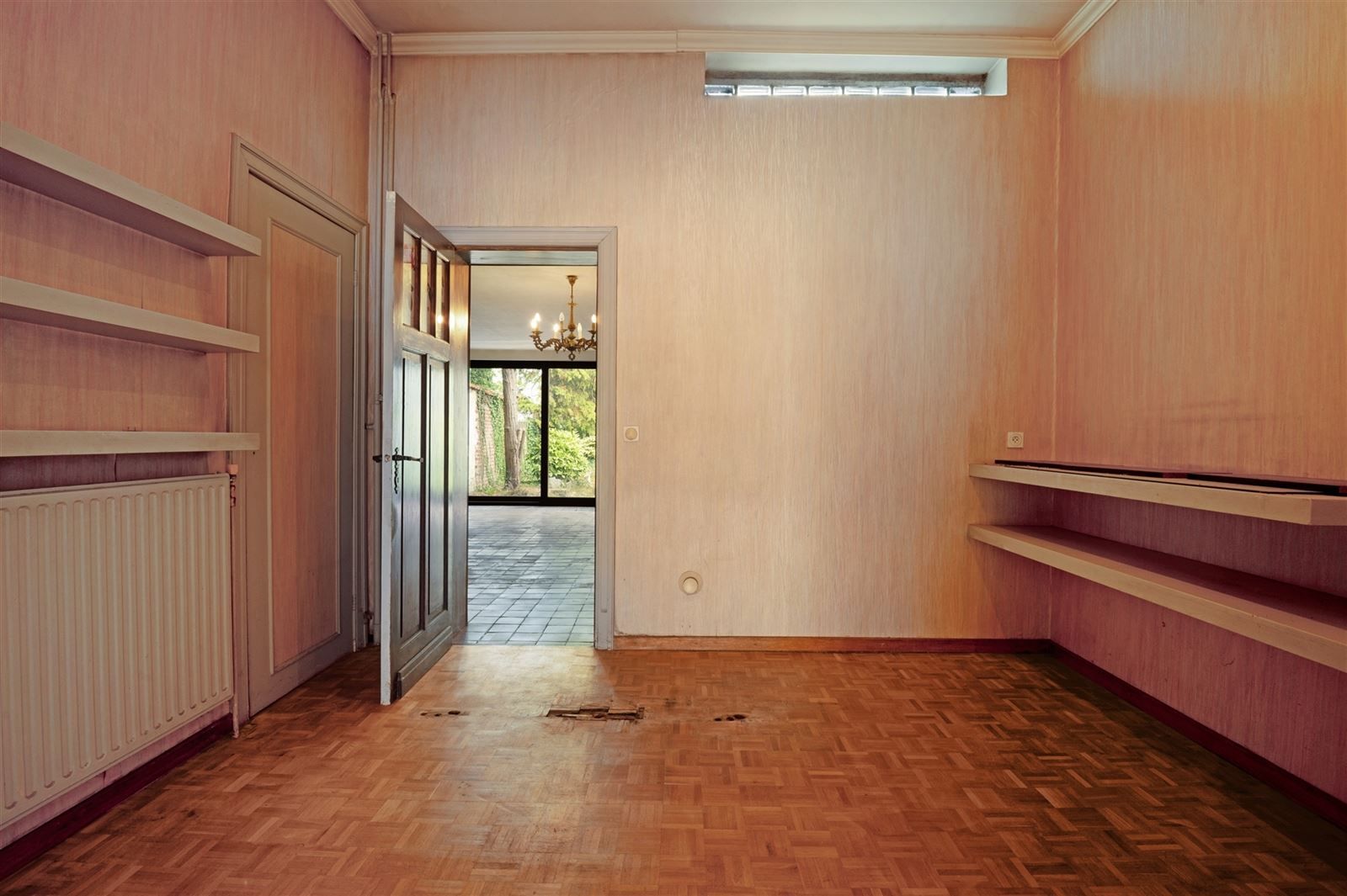 karaktervolle woning met handelsruimte in hartje Zottegem! foto 7