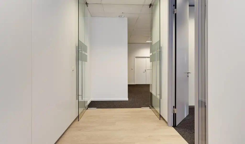 Kantoren met prachtig zicht te huur in Antwerp Ring Center in Borgerhout foto 18