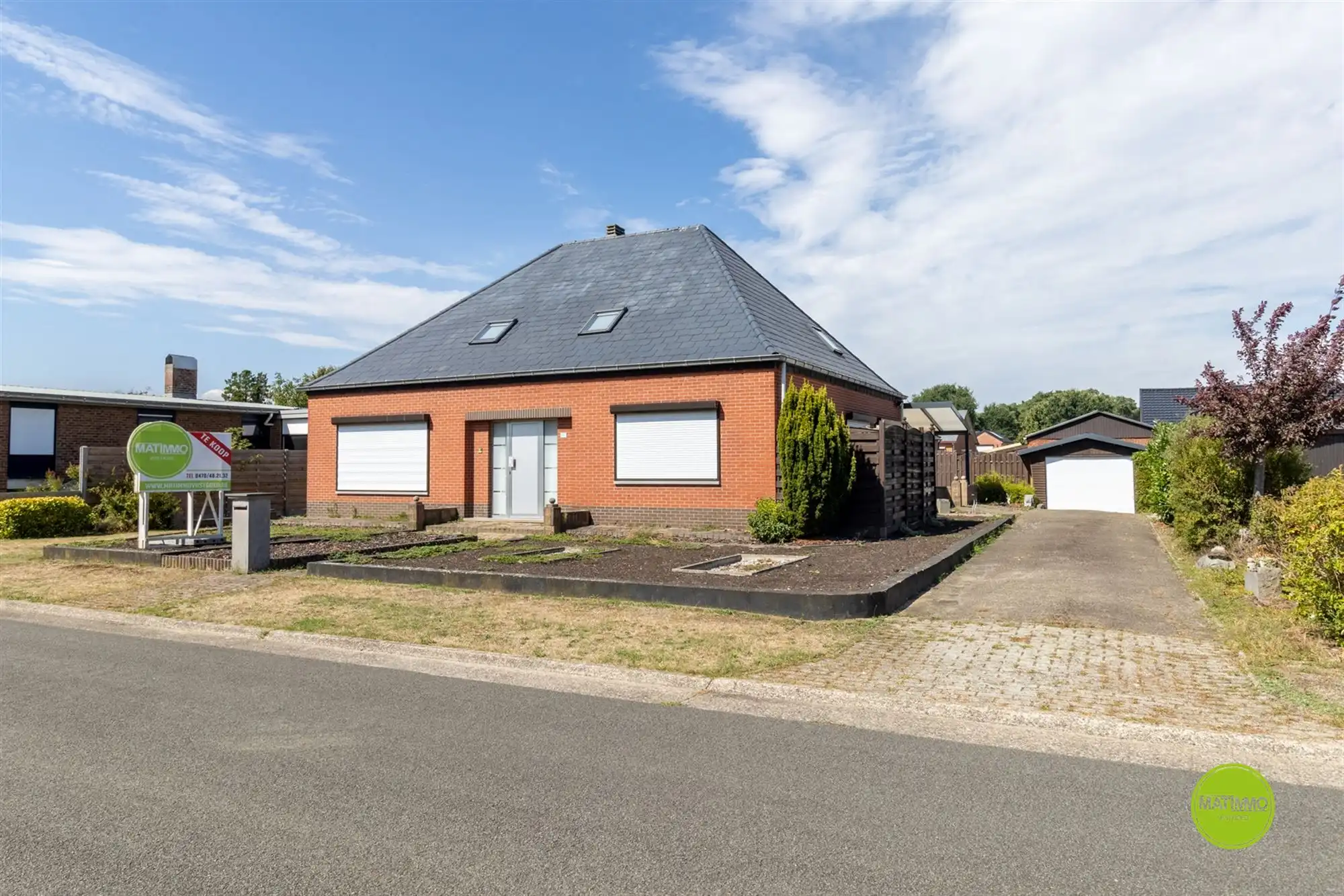 Hoofdfoto van de publicatie: Ruime open bebouwing met 6 slaapkamers op 750 m2 grond