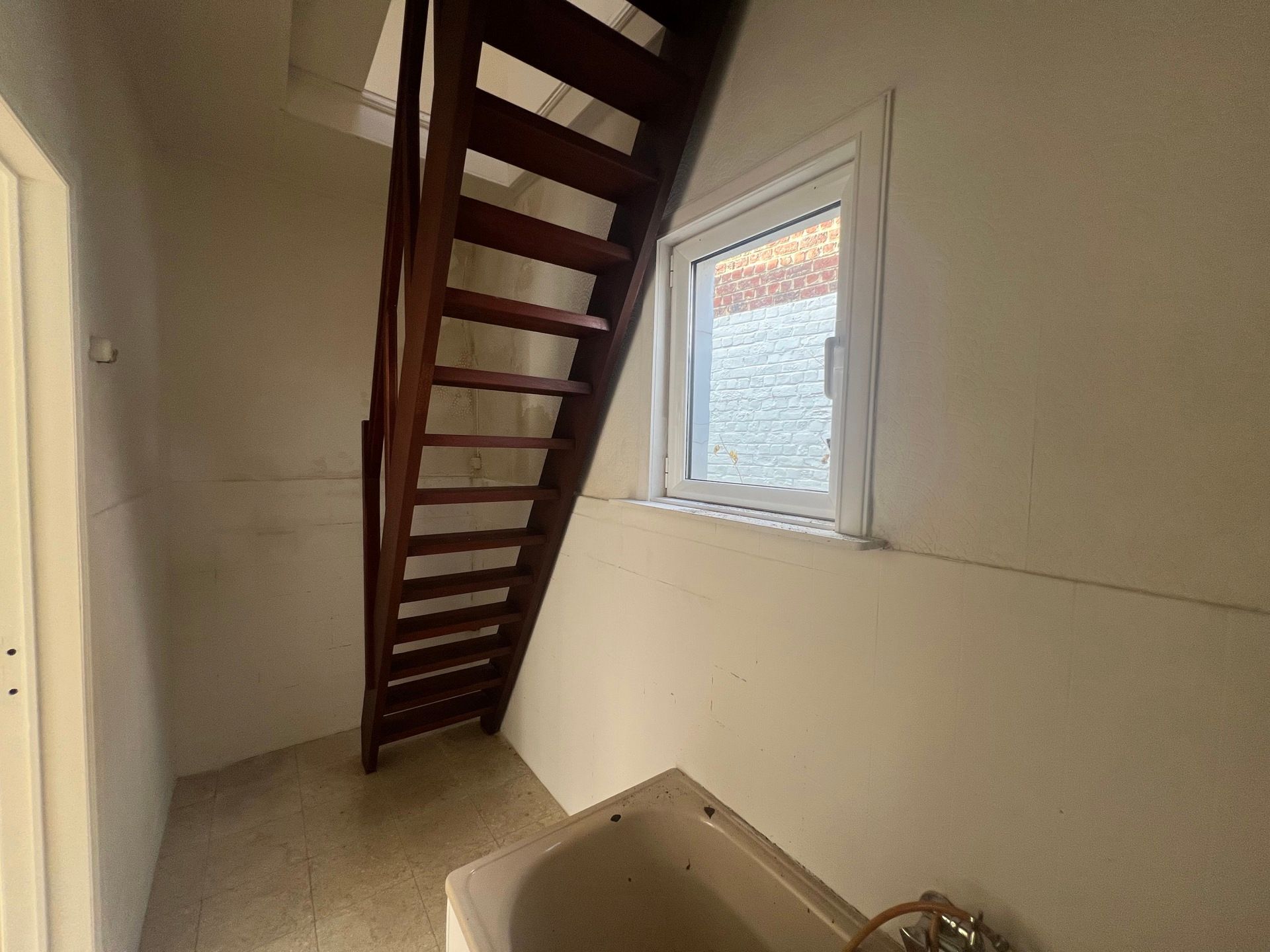 Volledig te renoveren woning nabij centrum Liedekerke foto 12