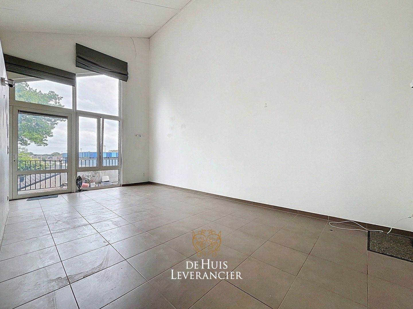 Luxueuze serviceflat met 1 slk en ruim terras foto 8