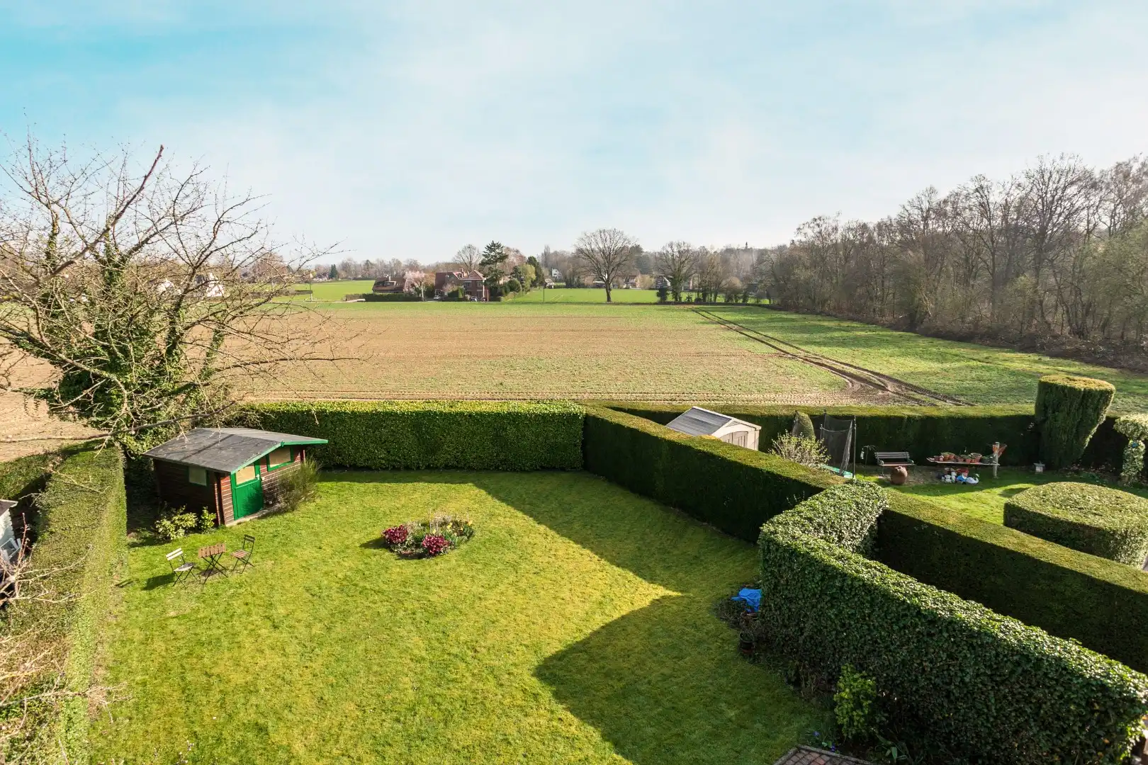 Instapklare gezinswoning met 5 slaapkamers, 2 badkamers en EPC B op topligging in Wezembeek-Oppem foto 27