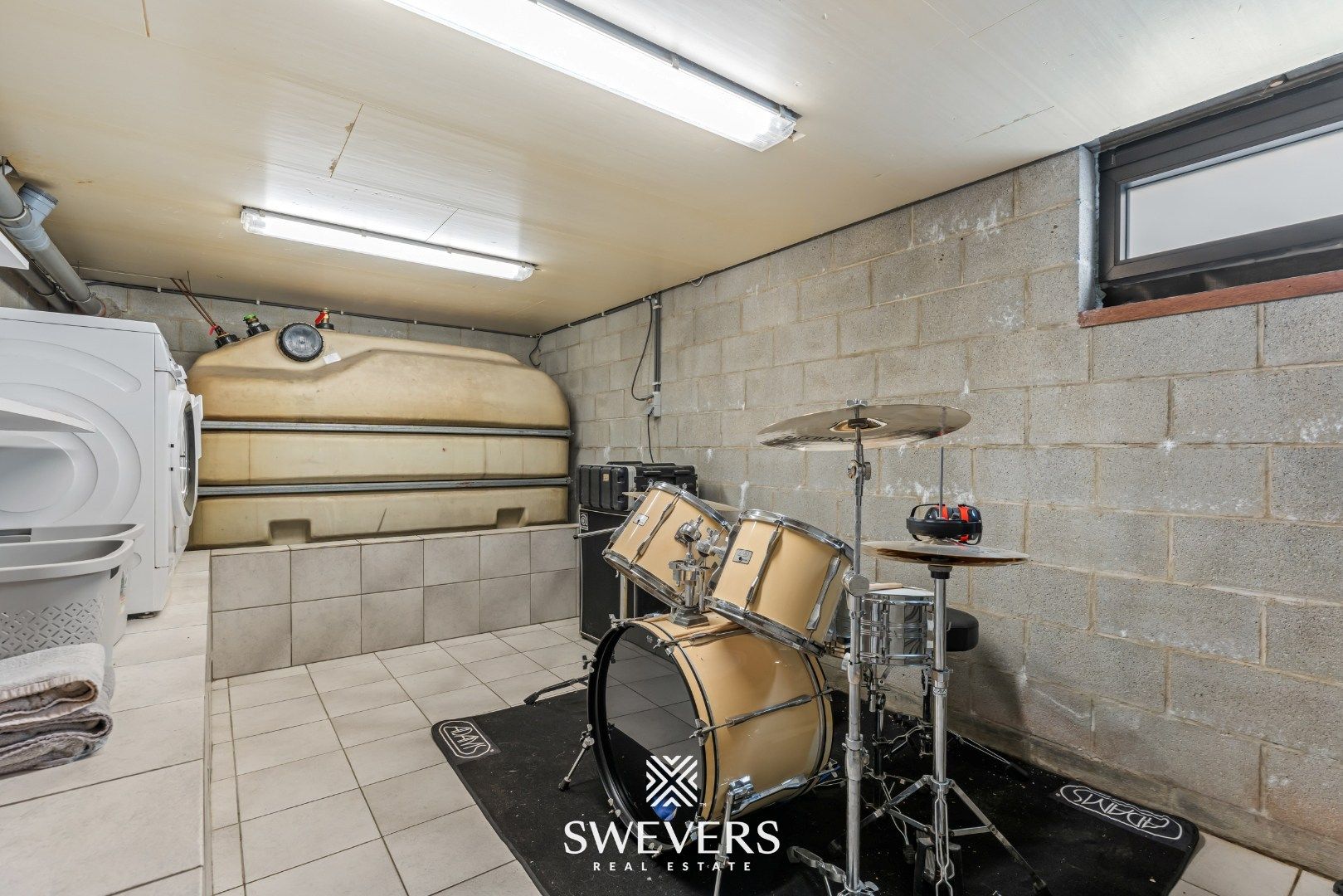 Landelijke vrijstaande woning met ruime slaapkamers, zonnig terras en tuin foto 23