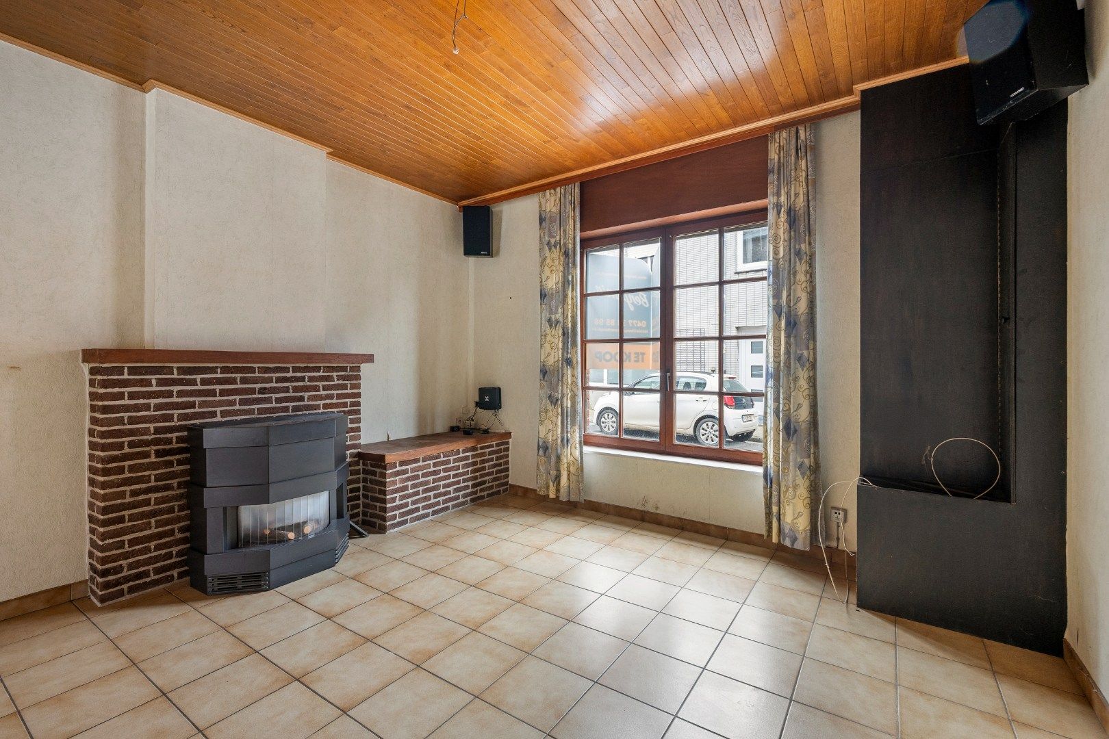 Te renoveren woning met 2 slaapkamers en zonnige tuin in Mesen foto 2