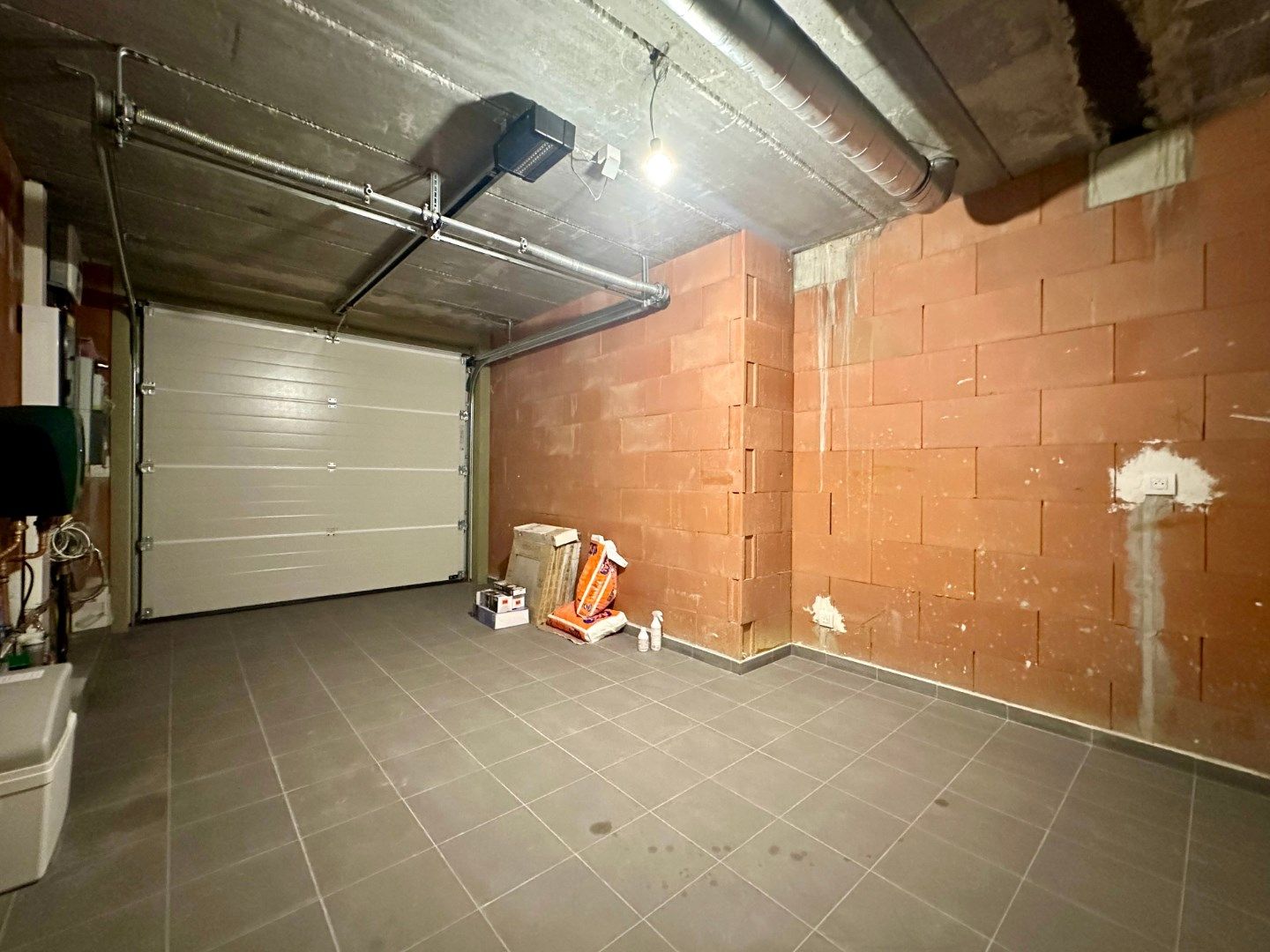 Nieuwbouwwoning in rustige woonwijk foto 8