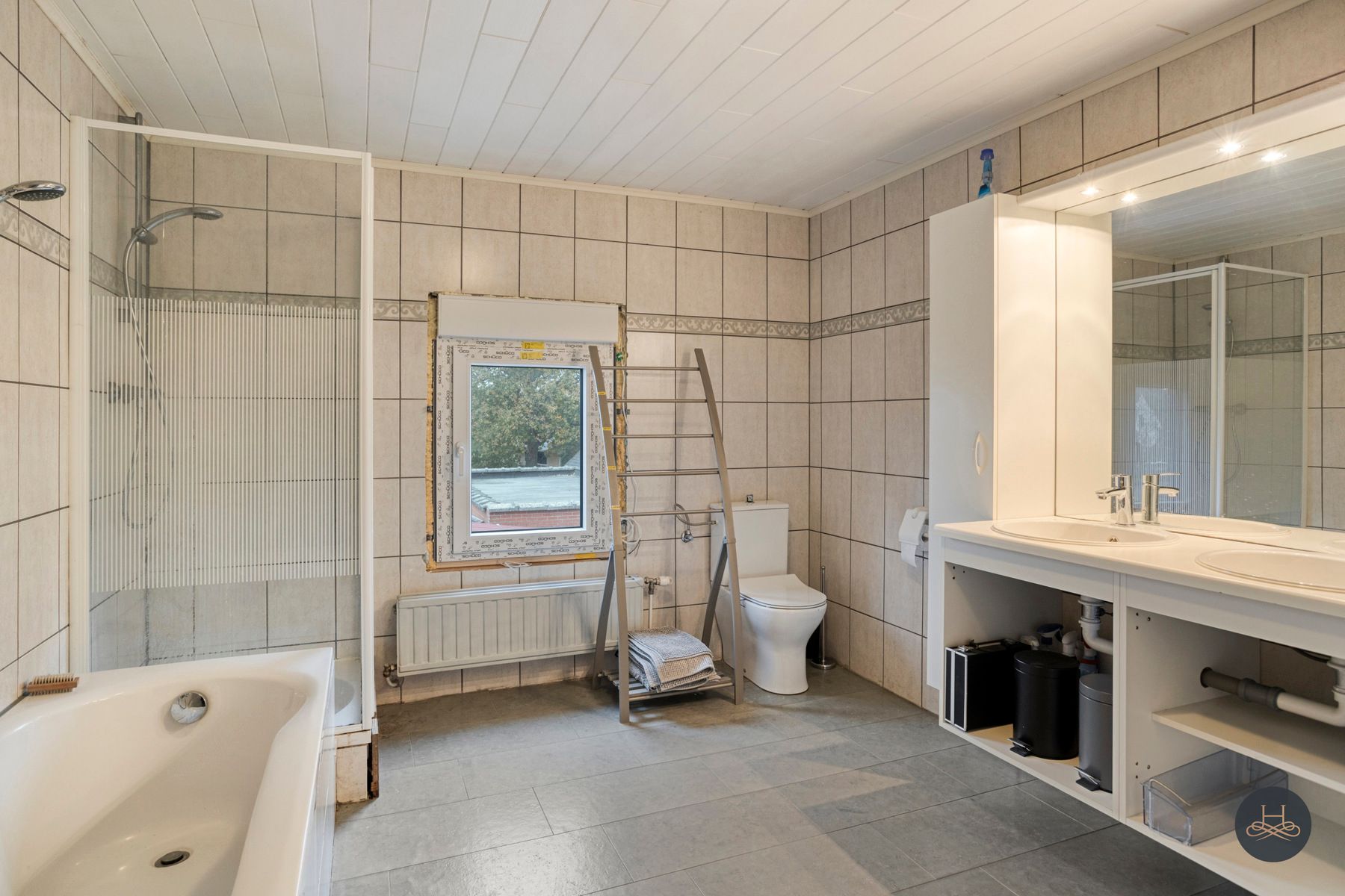 Woning met mogelijkheid tot handelszaak en weide van 3109 m² foto 19