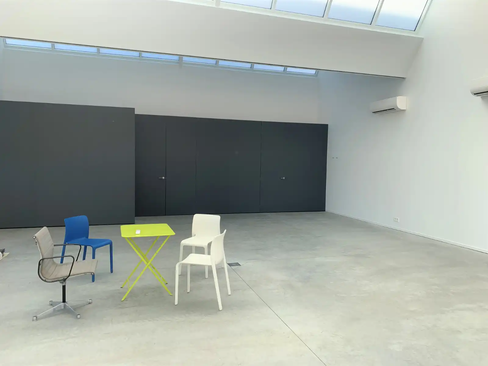 Instapklaar kantoor mét 4 parkings. Vlot bereikbaar foto 2