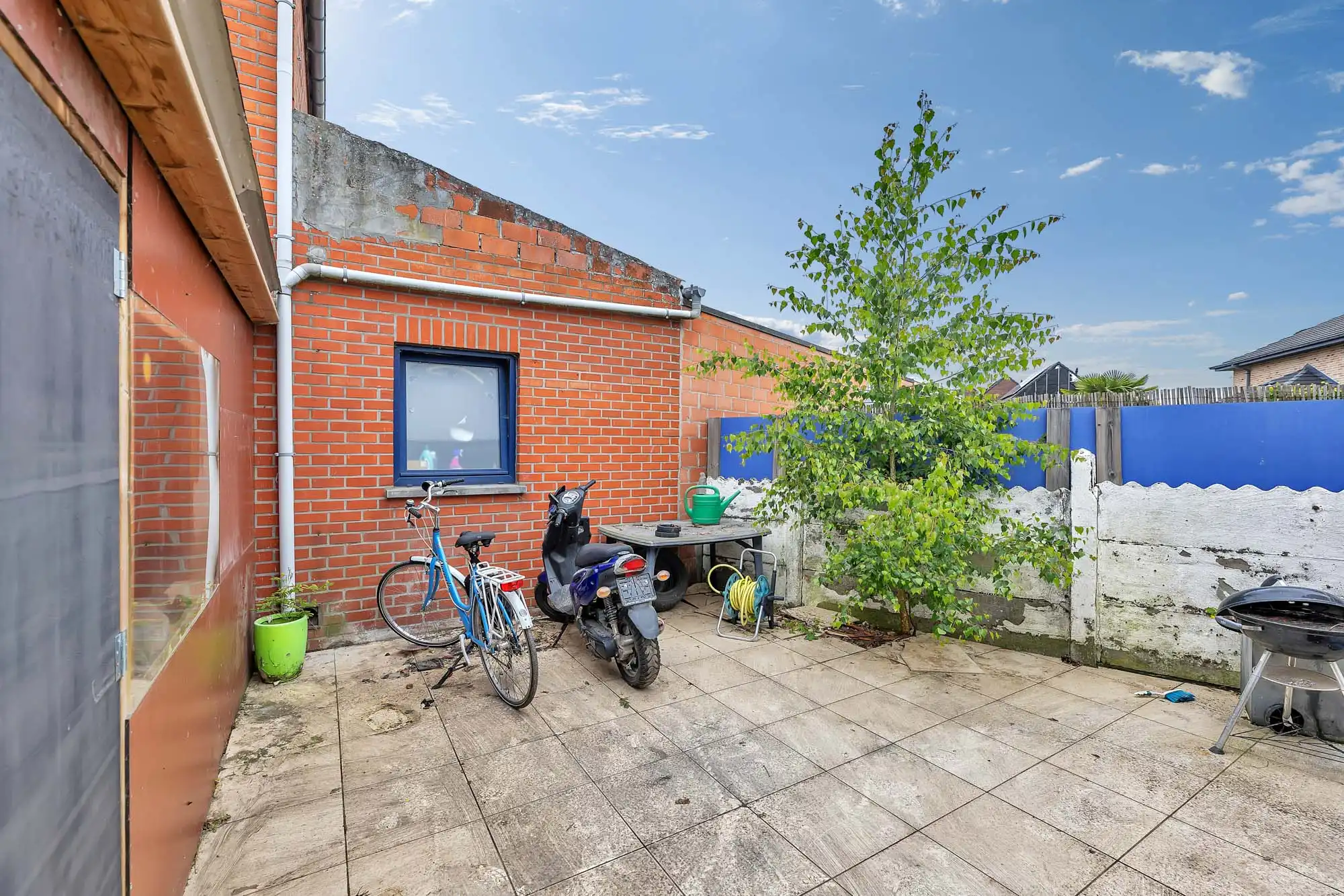 Te renoveren woning met 3 slaapkamers en garage foto 11