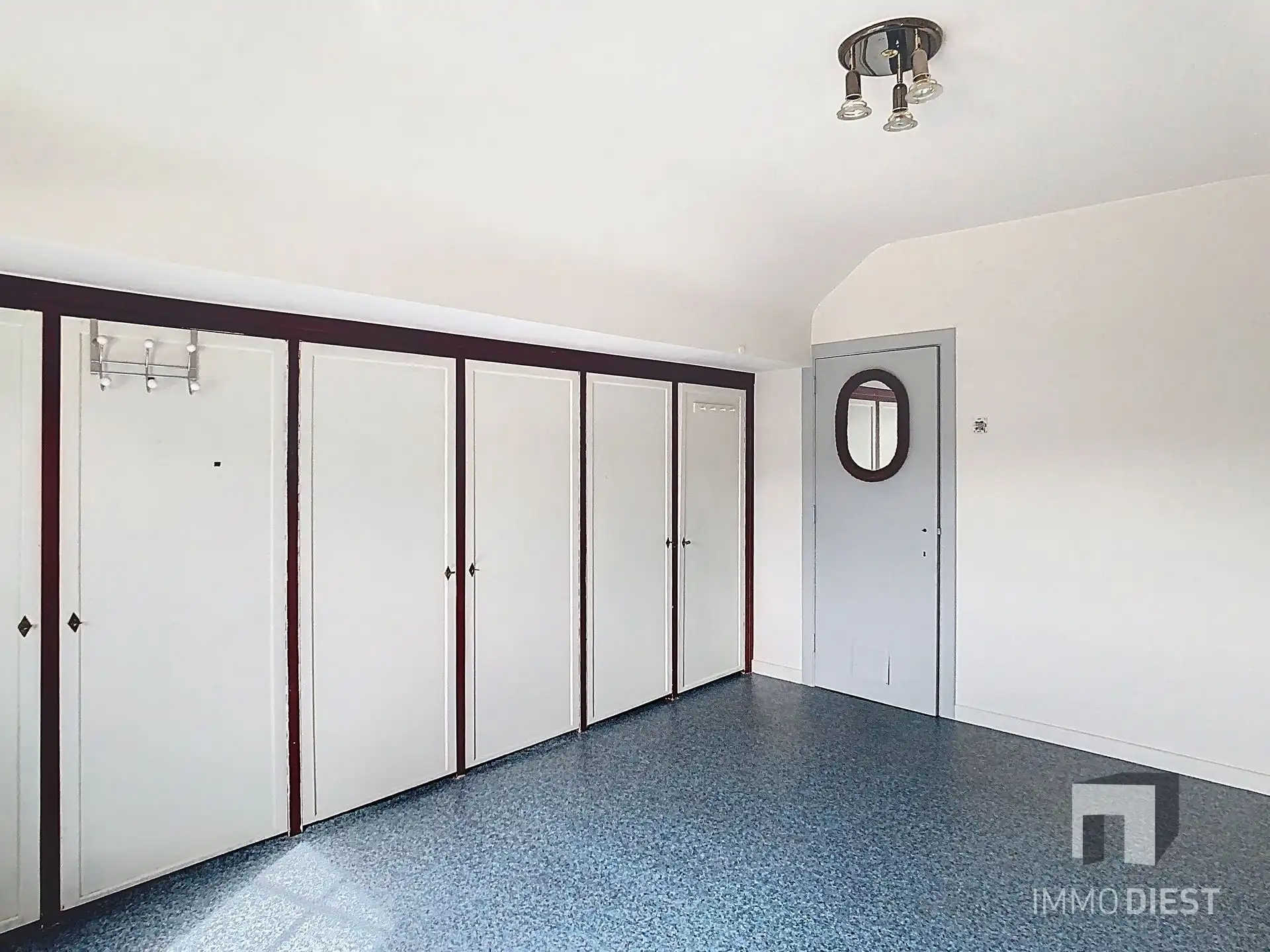 Charmante, op te frissen woning met ruime tuin nabij het centrum van Herselt. foto 22