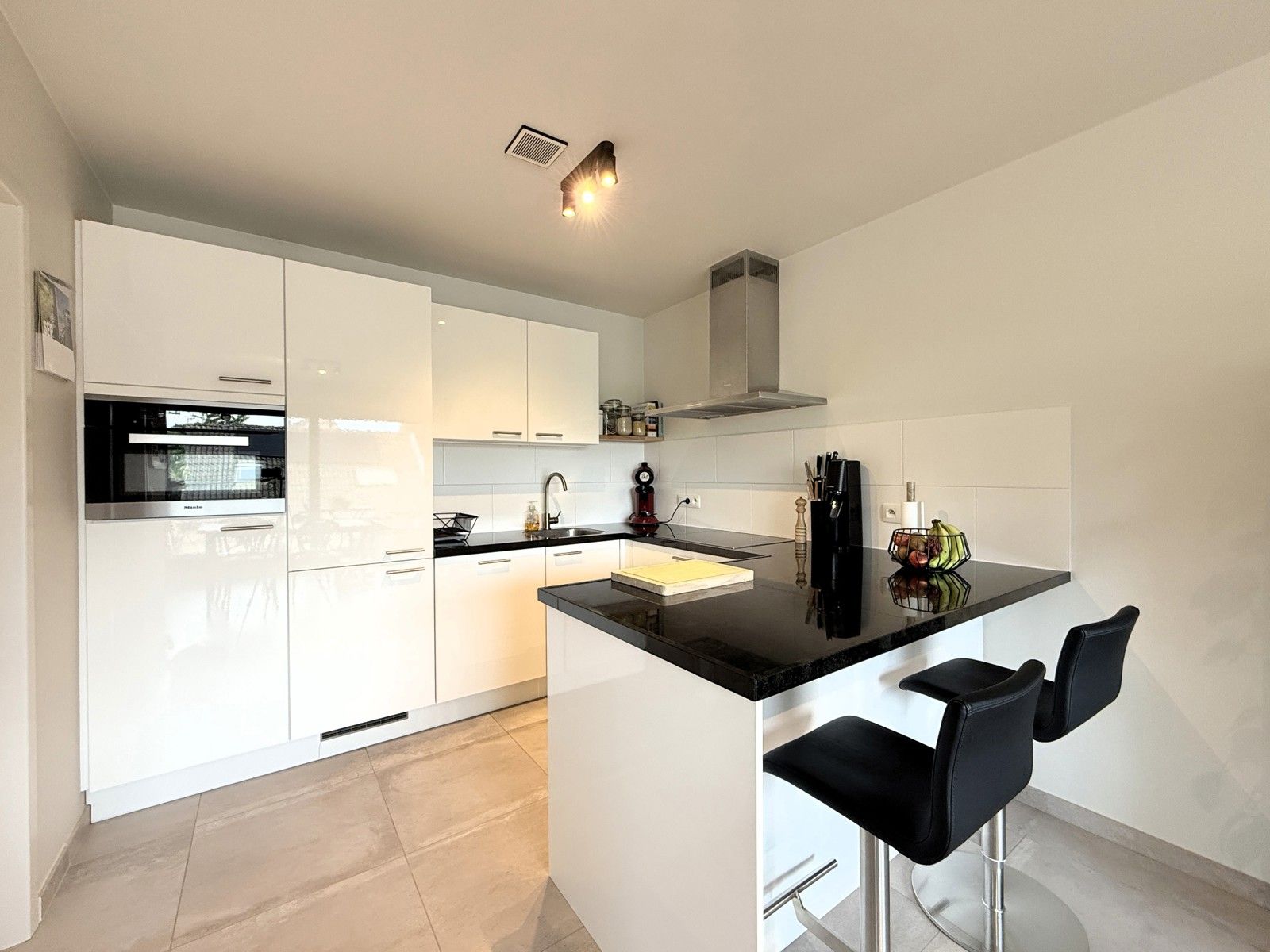 Appartement te huur foto 8