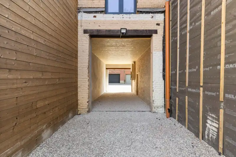 Volledig gerenoveerd, 1 slaapkamer appartement  met terras en parkeerplaats TE KOOP in Beveren-Leie! foto 27