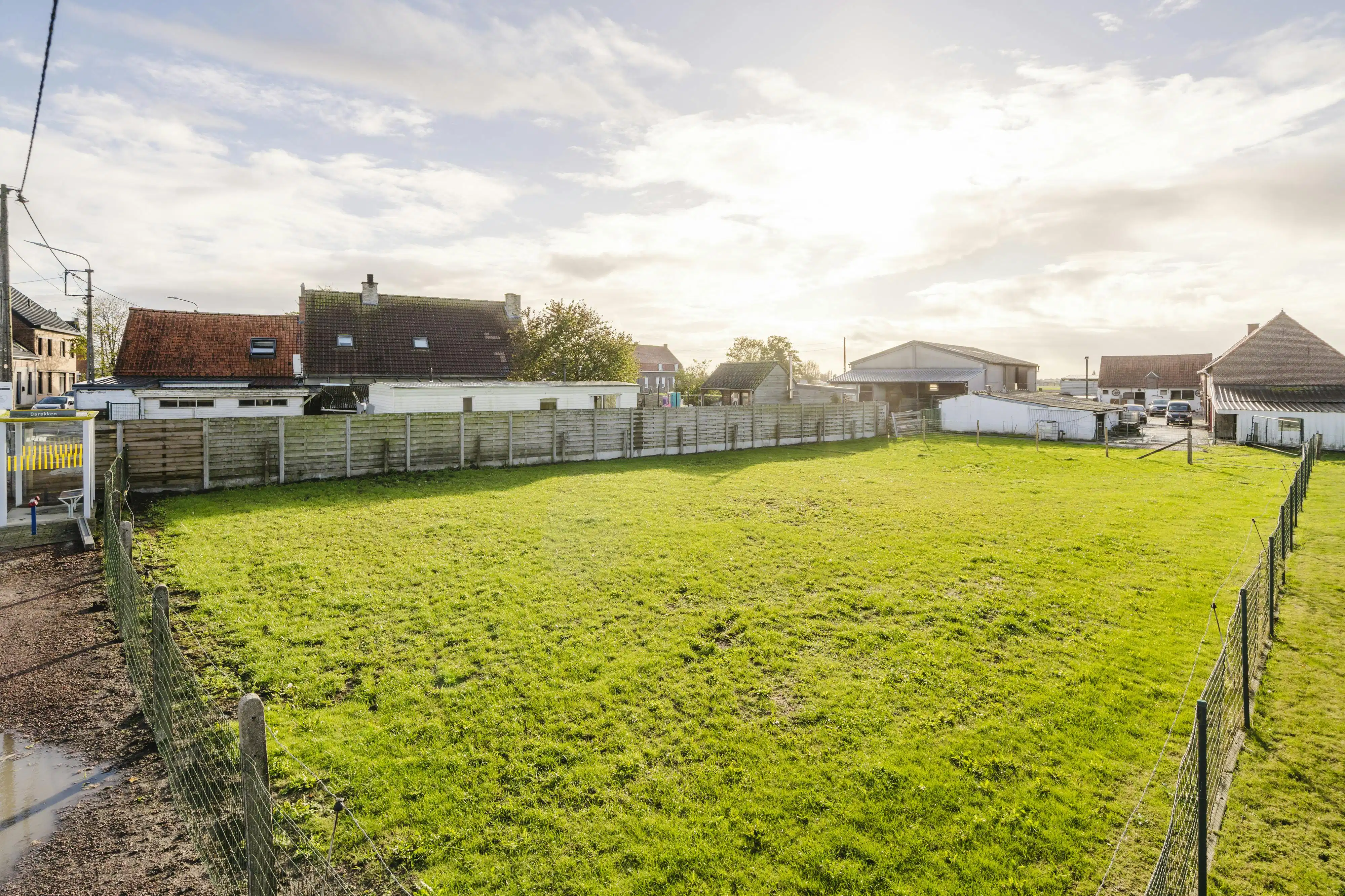 Mooi perceel bouwgrond (708m²)te koop in Moorsele!  foto 3